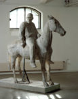 Pony Kid I, 2003, Kulturwerkstatt Haus 10, Fürstenfeldbruck, Gips, H=240cm
